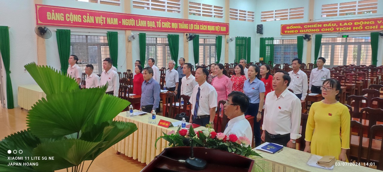 2.1. HĐND HỌP CHUYÊN ĐỀ SÁP NHẬP